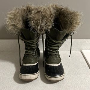 Sorel Joan of Arctic Boot size- 9